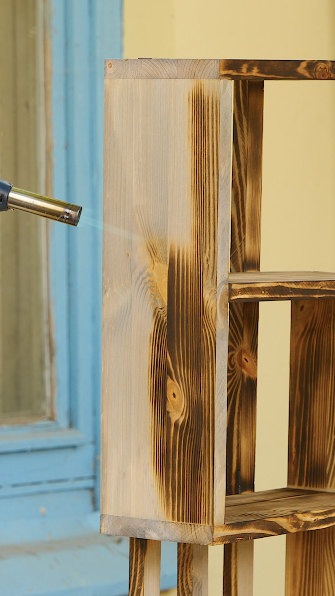 Building the ultimate floating wood shelf