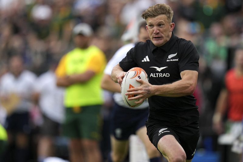 Rugby-McKenzie starts at flyhalf for first Bledisloe test after Mo'unga ...