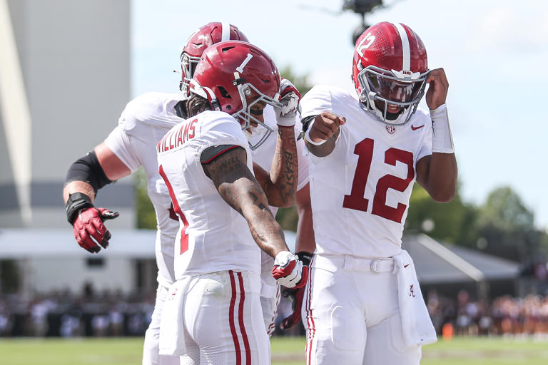 An October treat as No. 2 Georgia and No. 6 Alabama renew their great ...
