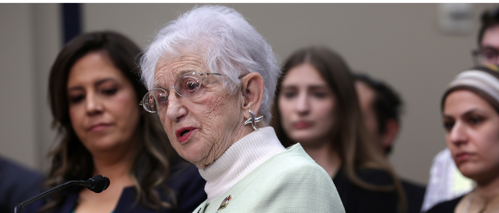 GOP Rep Virginia Foxx holds opioid and coal stocks amid NC overdose ...