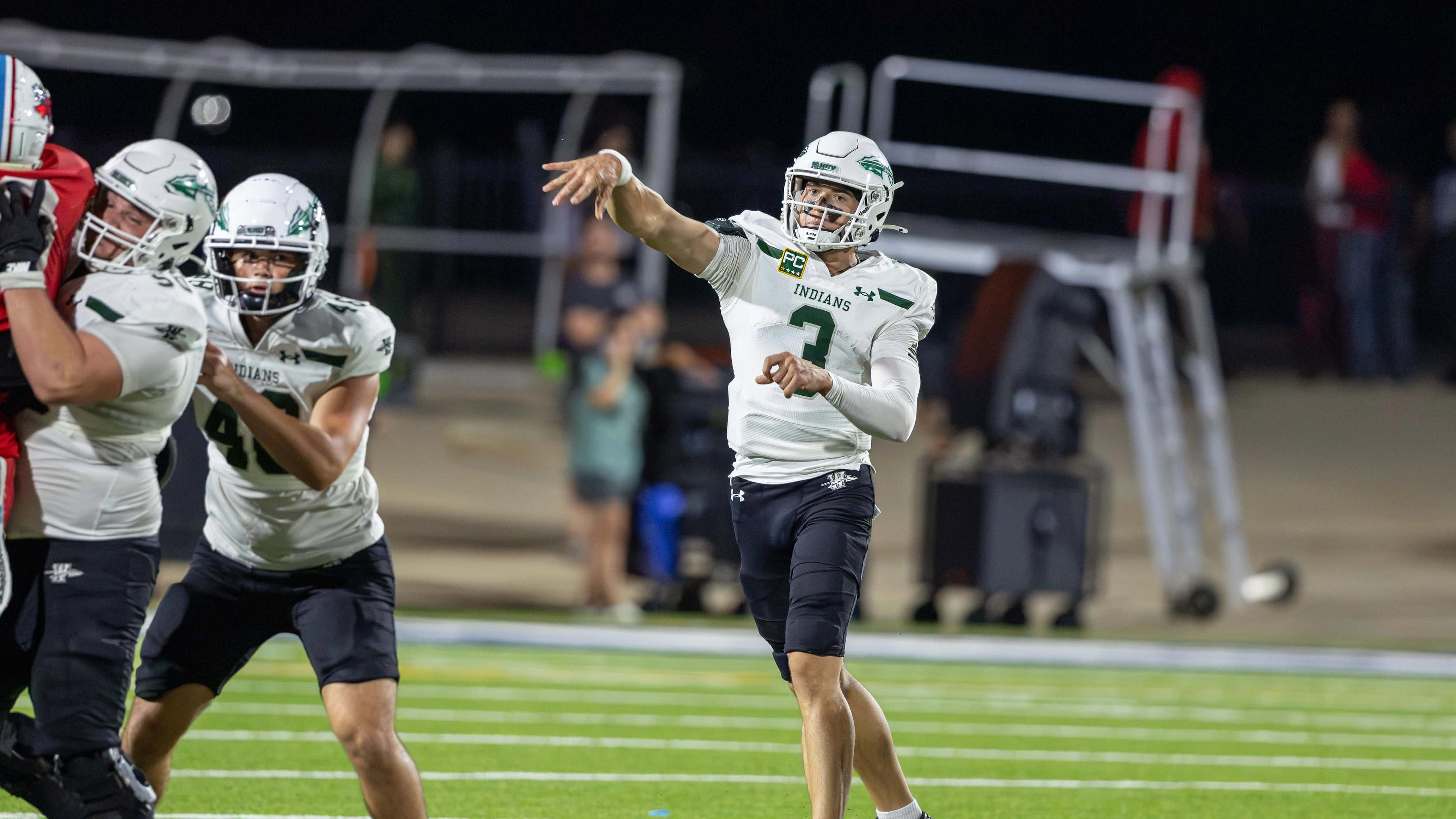 Waxahachie (TX) QB Jerry Meyer III makes defender miss, lowers shoulder ...