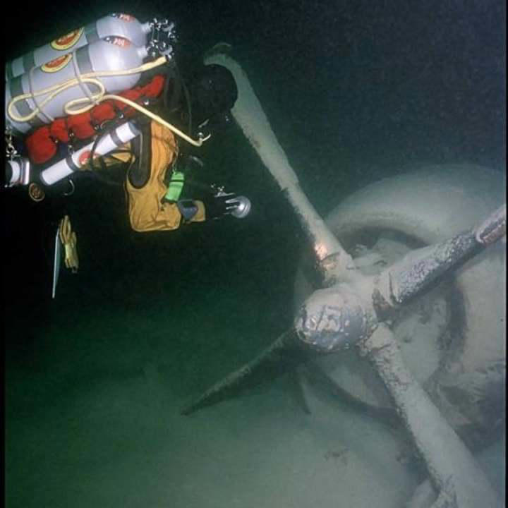 Photos: B-29 plane at the bottom of Lake Mead more accessible due to ...