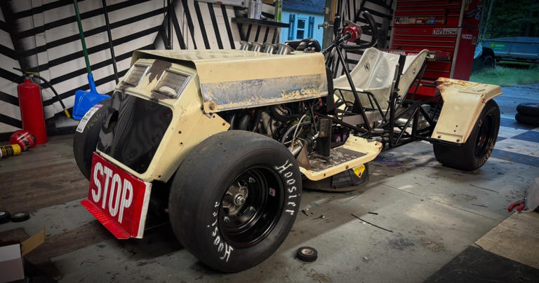 Scratch-built land speed lawnmower goes 152 mph and still cuts grass