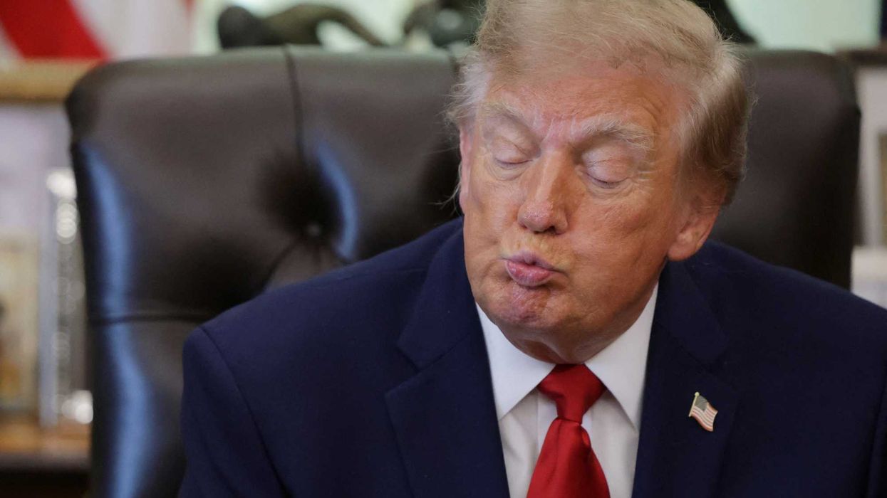 Trump prematurely whines and attacks Obama ahead of Nobel Peace Prize ...