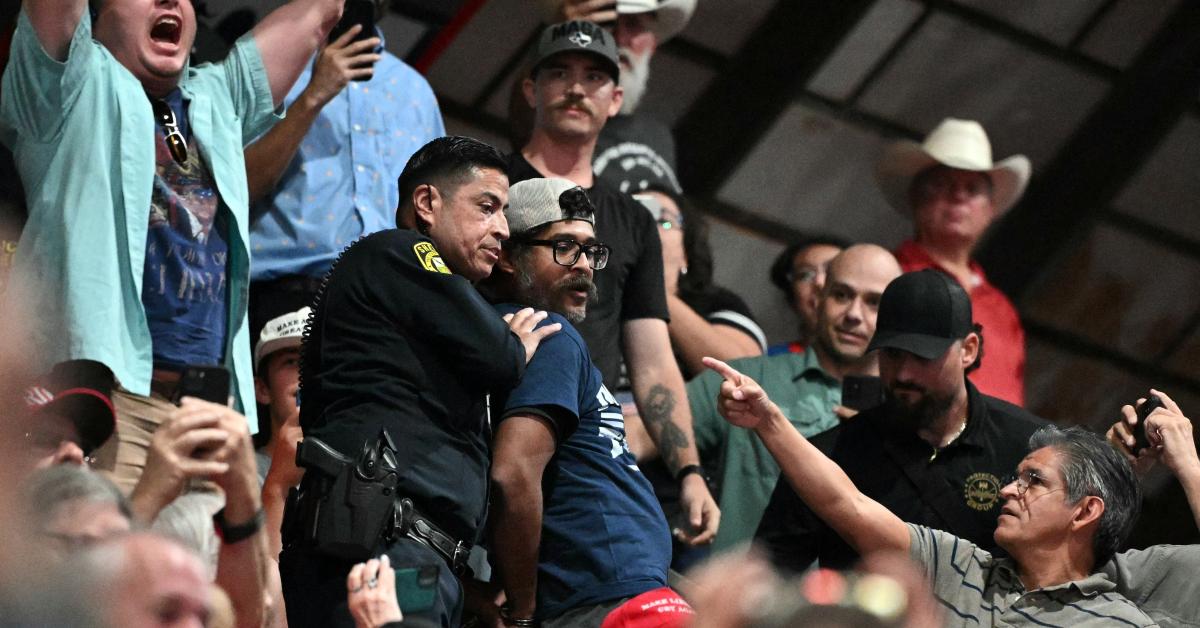 Multiple protesters disrupt Trump rally in San Antonio