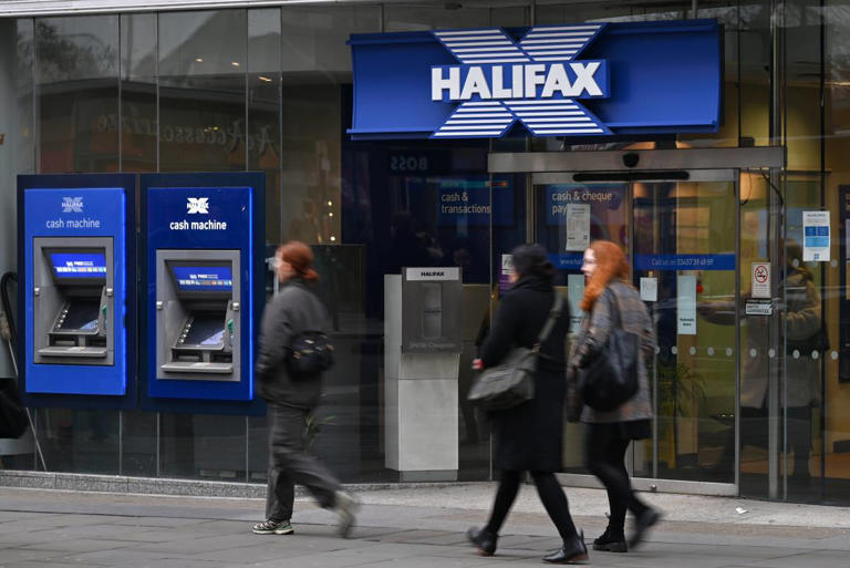Exact date Halifax banking app will stop working and what customers ...