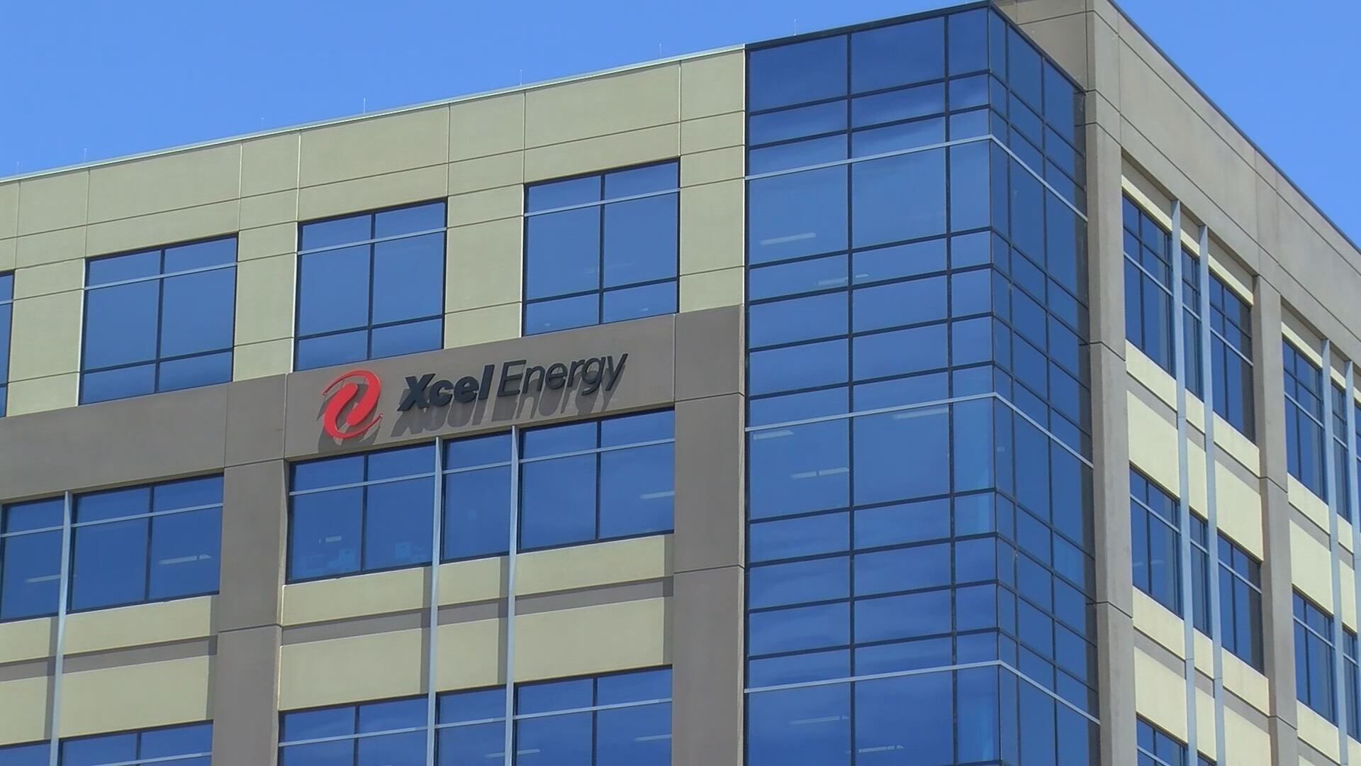 Xcel Energy plans $1 billion transmission project to boost grid reliability
