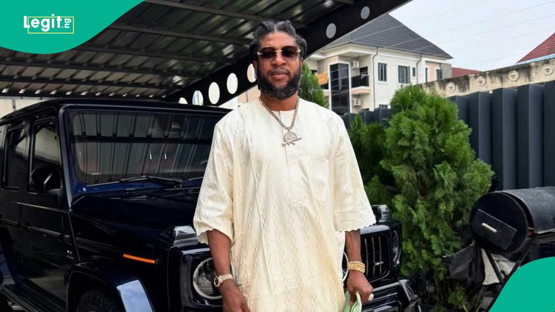 KWAM 1’s aide under fire over moment with Abu Abel during prostration