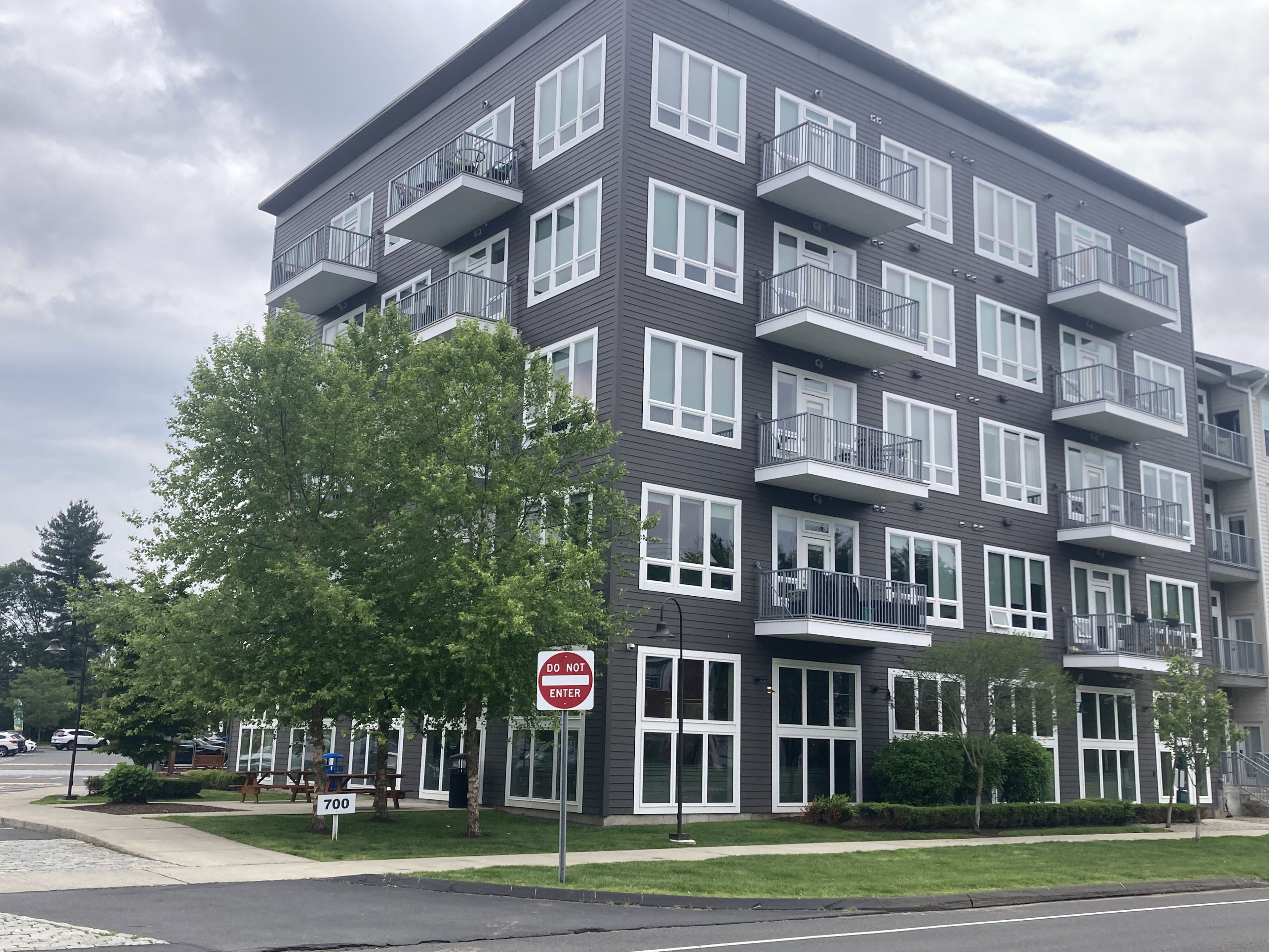 His first five-floor apartment complex changed a CT town’s look; he ...