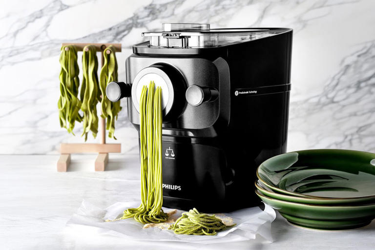 Williams Sonoma’s Clearing Inventory on Fall Favorites — Shop Le ...
