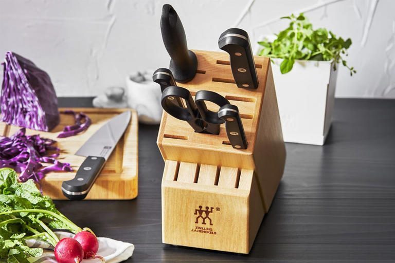Williams Sonoma’s Clearing Inventory on Fall Favorites — Shop Le ...