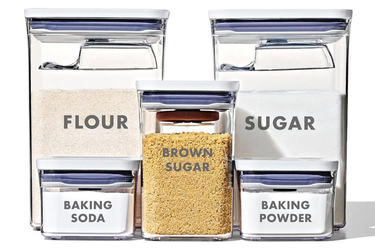 Powdered sugar doesn’t have to make a mess—this $11 airtight container ...