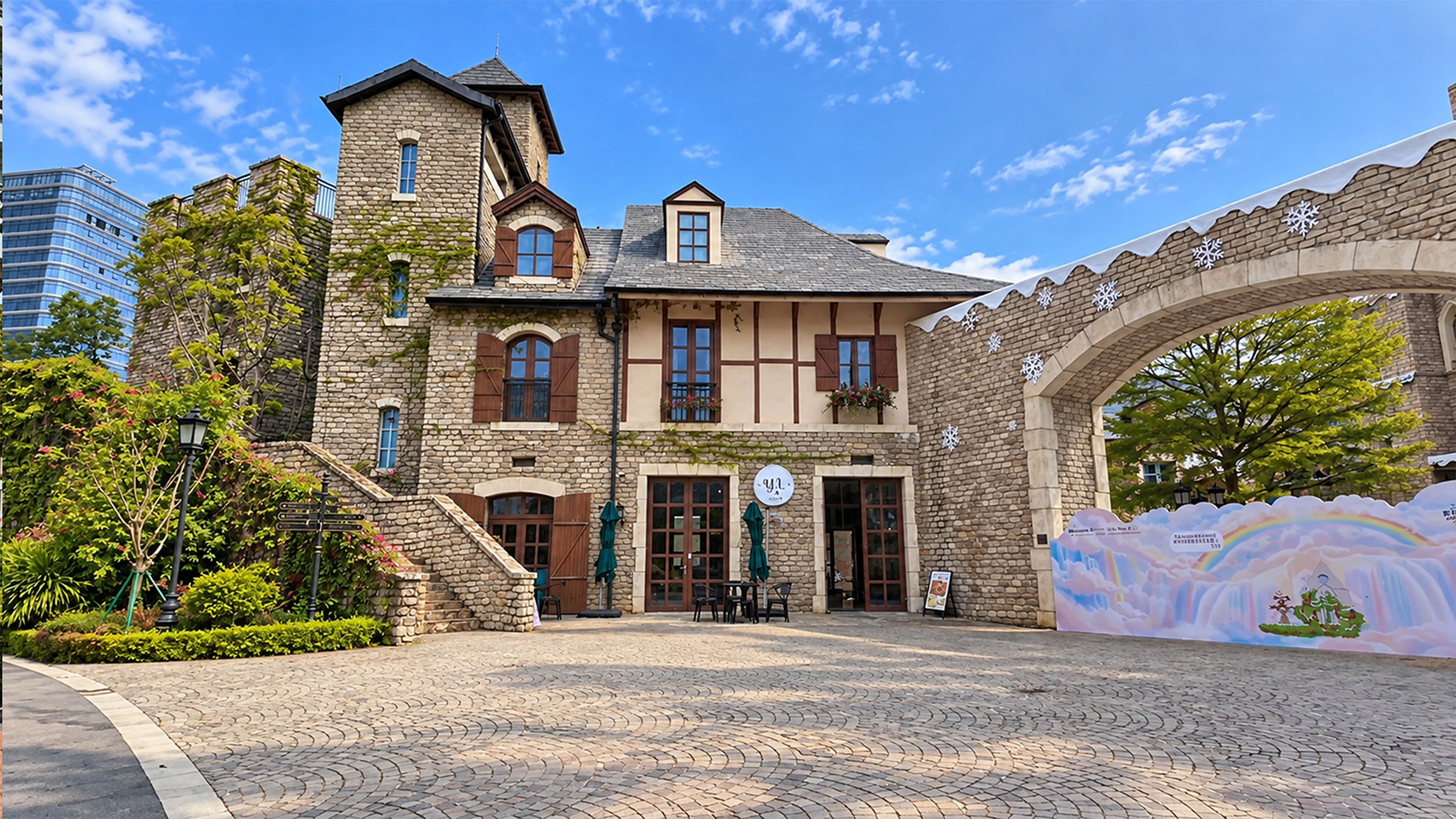 A European style castle appears unexpectedly in China