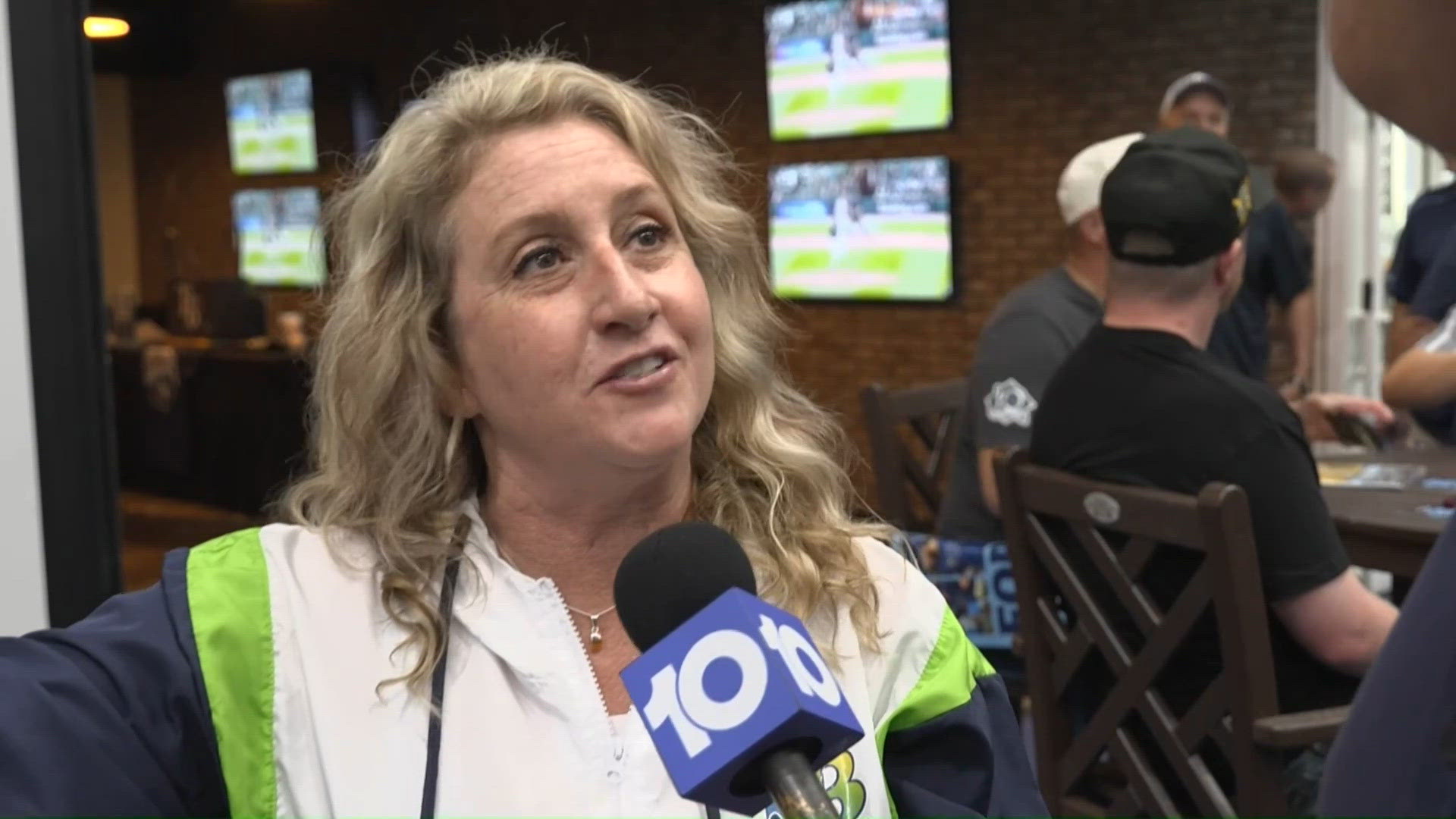 Rays host watch party at Tropicana Field for ALDS Game 3