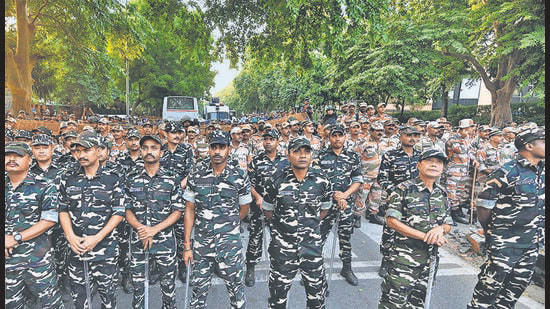 Heavy security deployed during India Bloc leaders protest against Chief Election Commissioner Gyanesh Kumar at Ashoka Road in New Delhi on Wednesday.