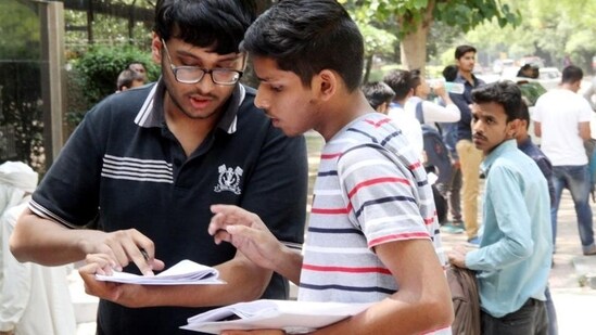 CBSE board exam 2027: Class 10, 12 form submission for private ...
