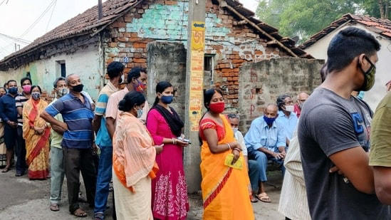 Amid 'vote chori' row, poll body's Bengal data points to seats TMC won ...