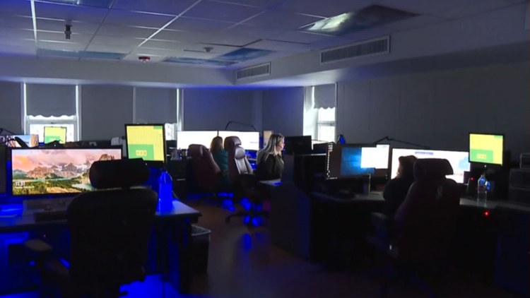 9-1-1 dispatchers receive training to better serve veterans in crisis