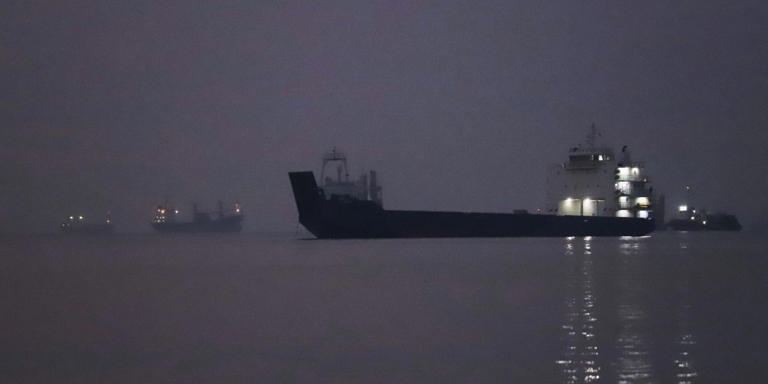 En kvarts miljon per resa ska locka sjömän passera Hormuz