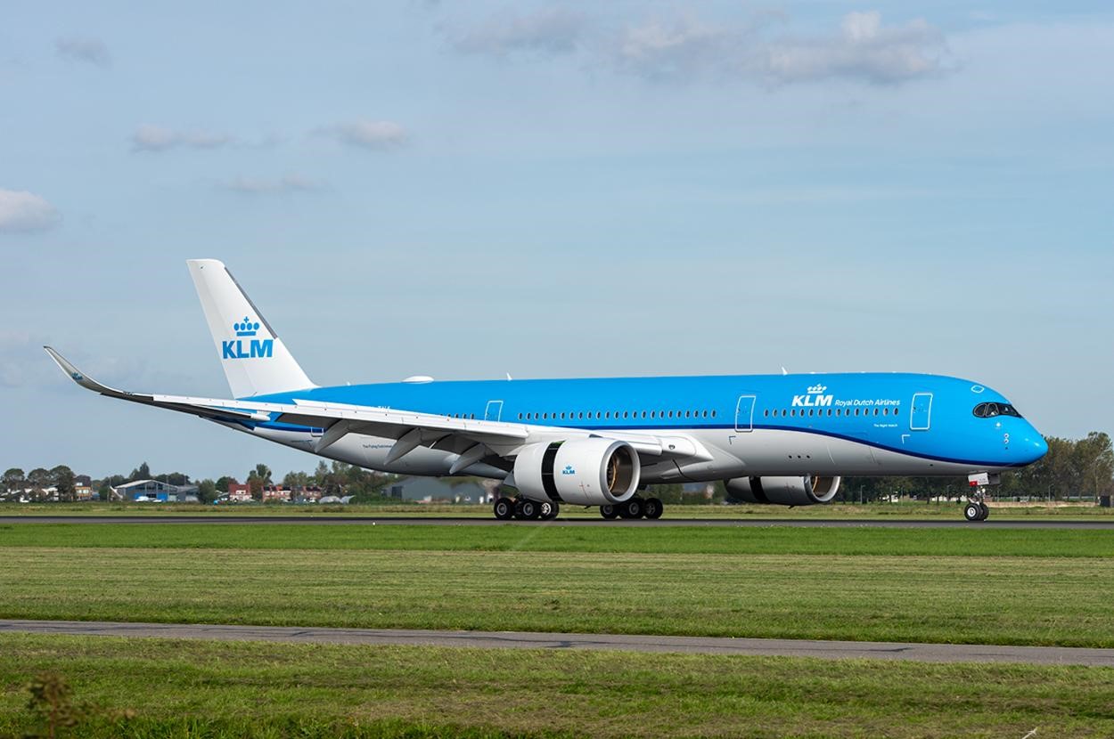 KLM’s first Airbus A350 arrives, but 34 business-class seats remain blocked