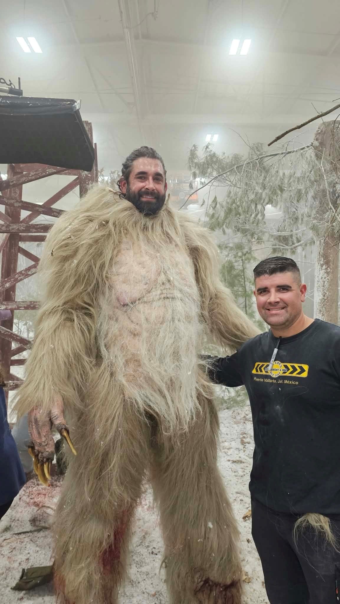 Hollywood monster maker brings terror home to SW Florida