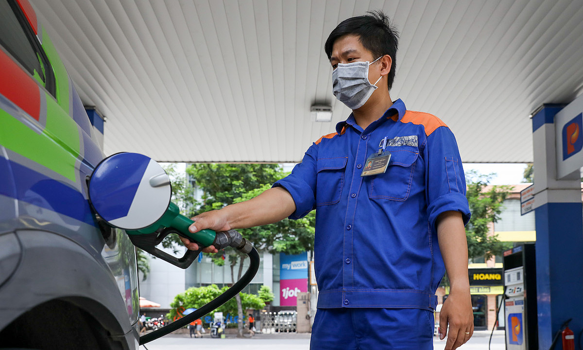 Gasoline prices rise