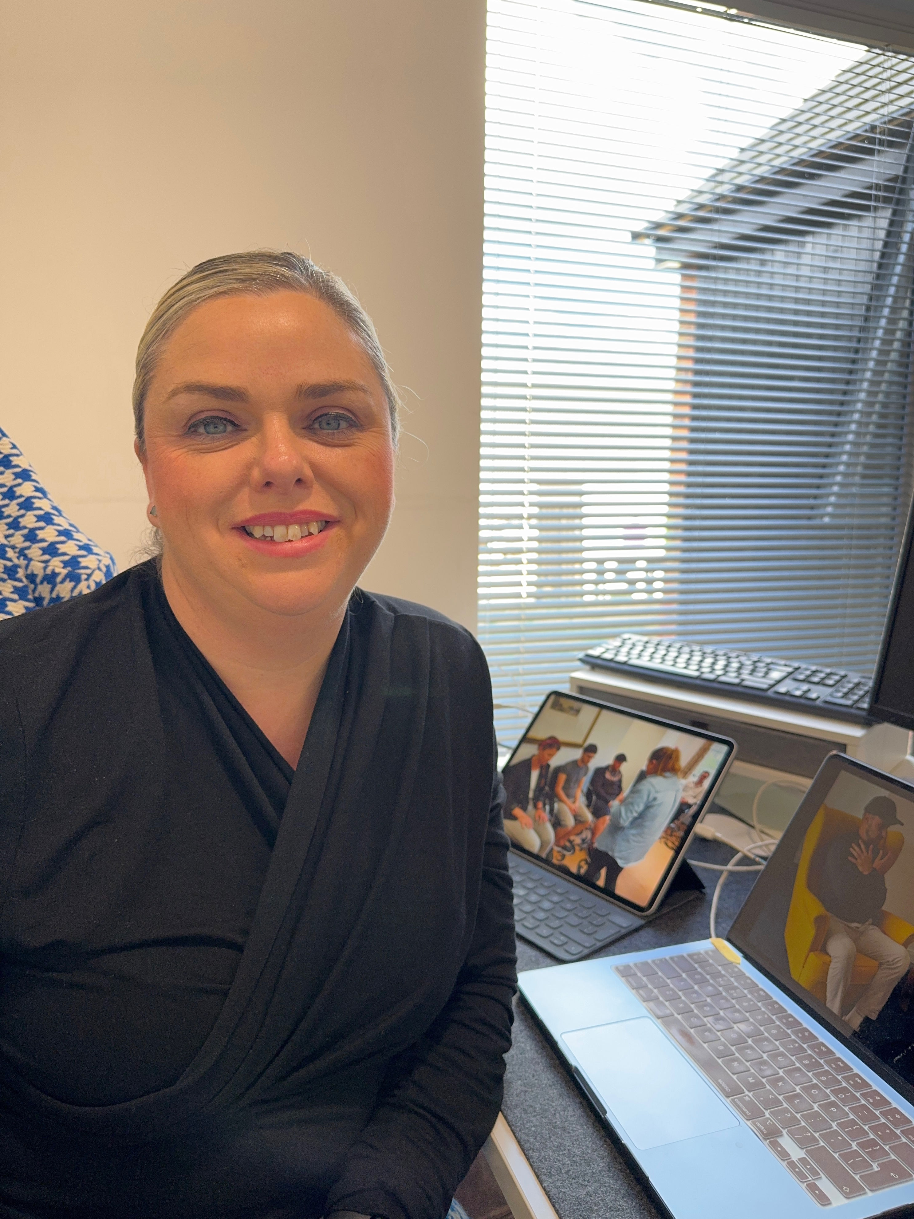 Hypnotherapist puts her own methods to the test in 21-day overthinking ...