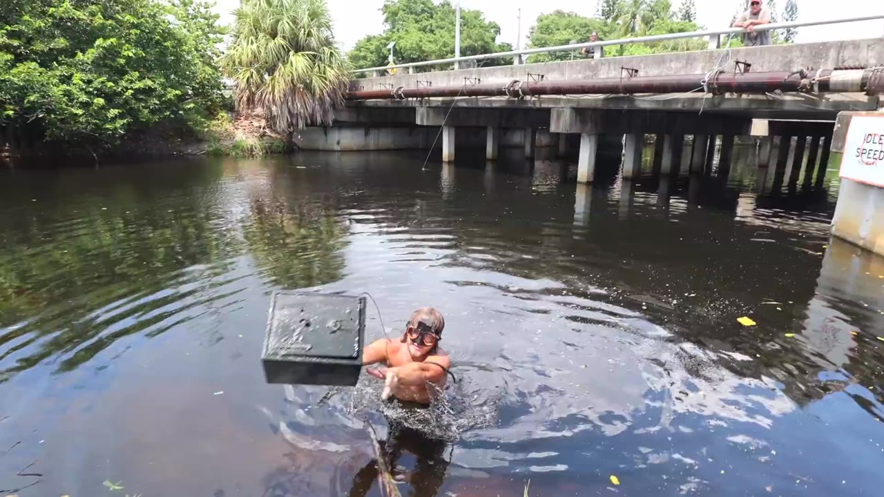 Florida man must have been spring cleaning - a shotgun, a safe and more ...
