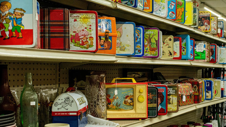 Here's how much your old school lunch box could be worth
