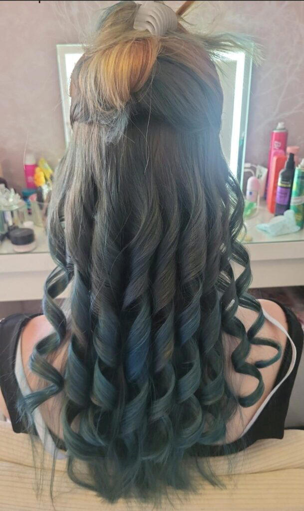 Schoolgirl put in isolation after dyeing hair back to 'natural' ginger