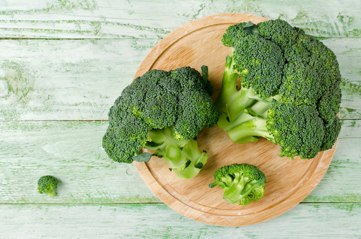 25 cancer-fighting foods experts and research say help lower your risk