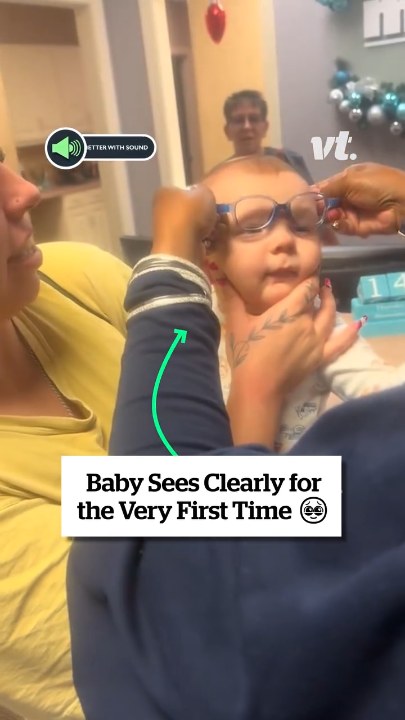 Newborn can see for the first time
