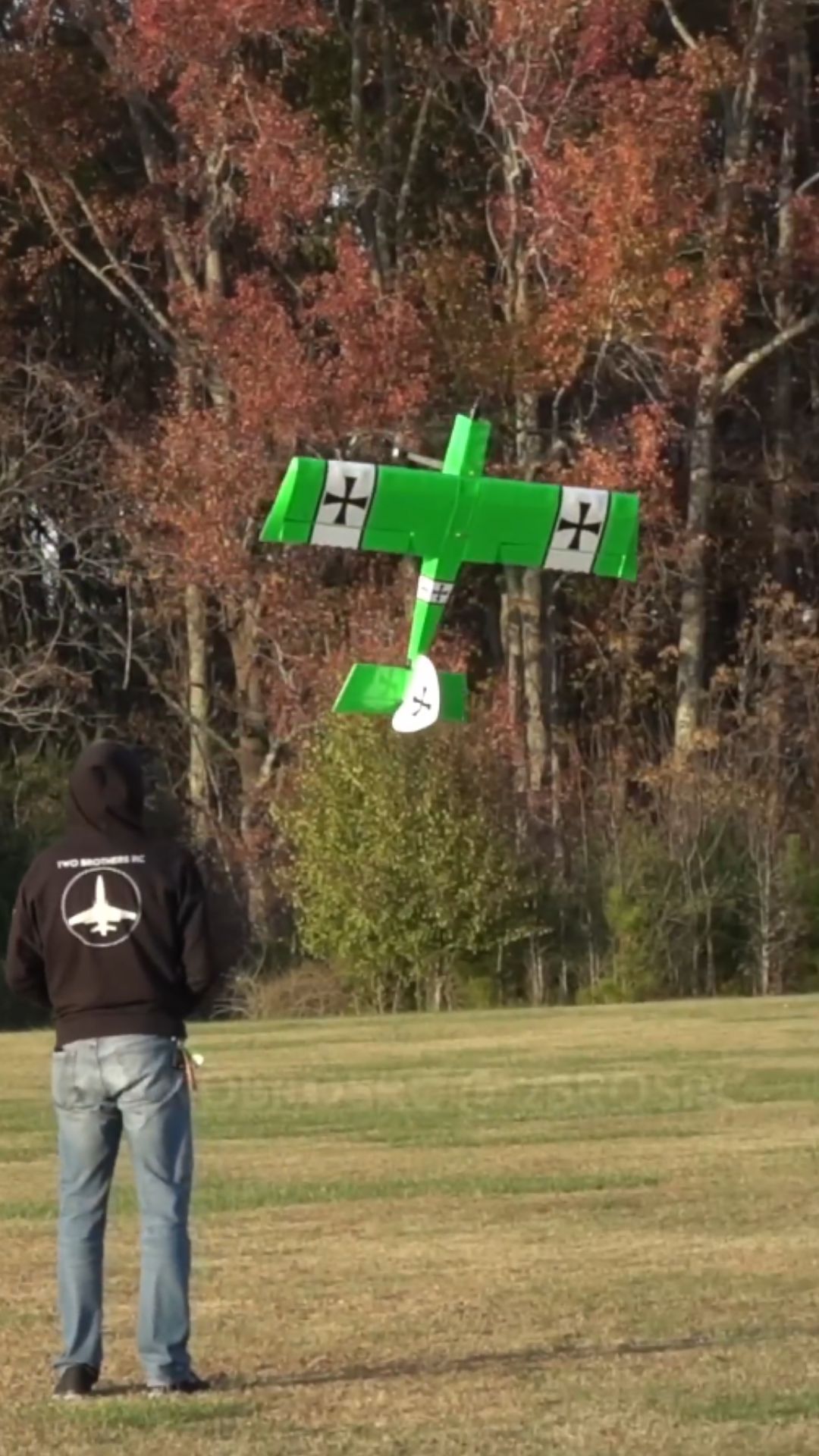 Fun Stick RC plane shows off an unusual helicopter mode