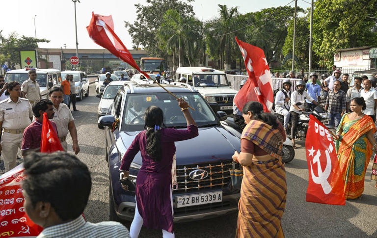 Opposition protest against CEC Gyanesh Kumar: MPs march to Raj Ghat