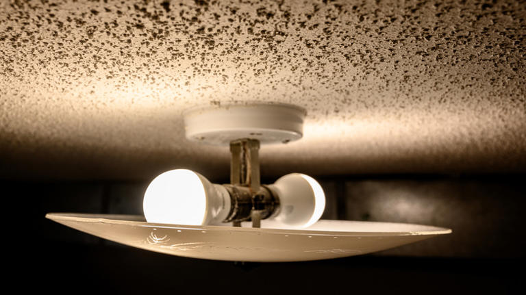 Do popcorn ceilings actually dampen sounds? Here's what the expert says