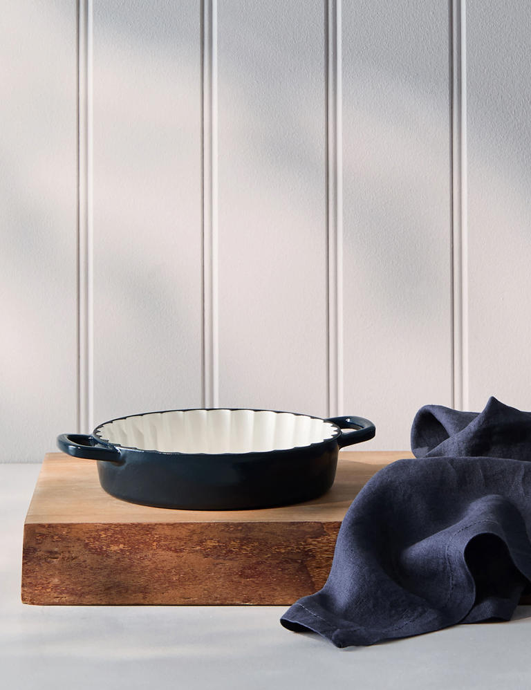 Tom Kerridge’s bestselling M&S cookware range has just dropped new ...
