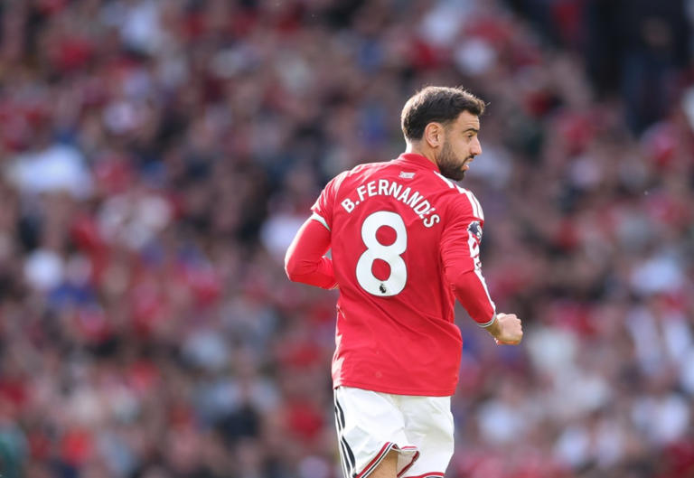 Carrick backs 'top player' to regain his Man United form after poor ...