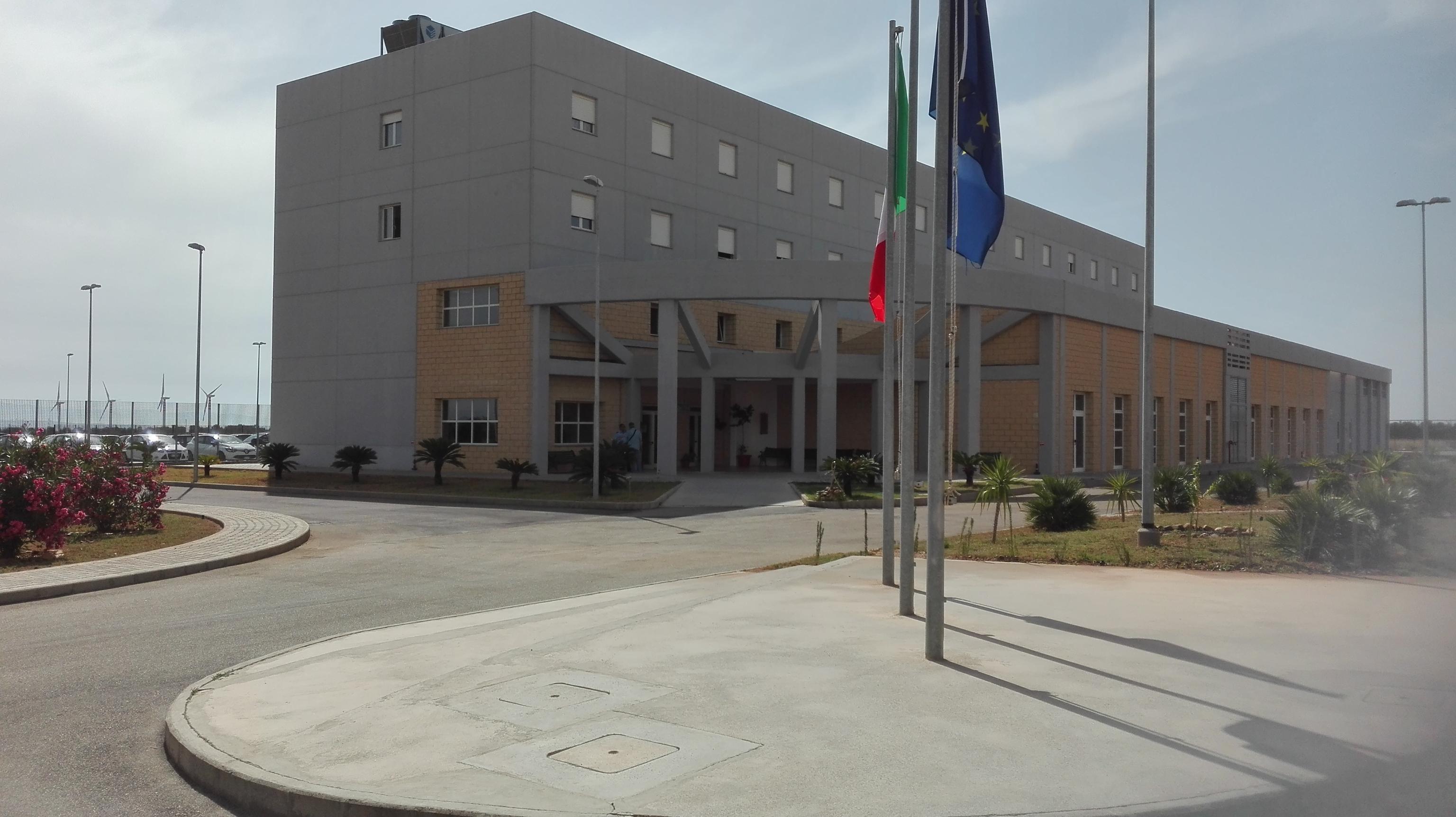 Sappe, in carcere a Cagliari telefonini, hascisc e cerotti con fentanyl