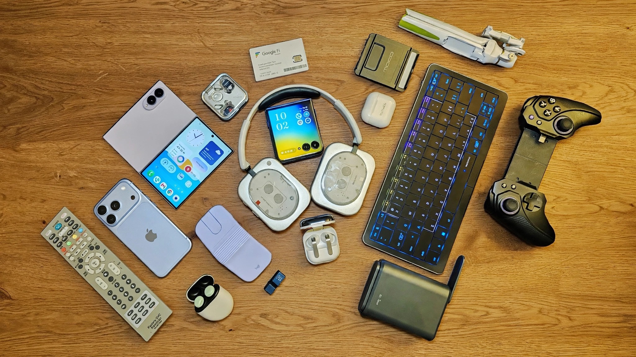The tech that takes me: What's in MrMobile's bag?