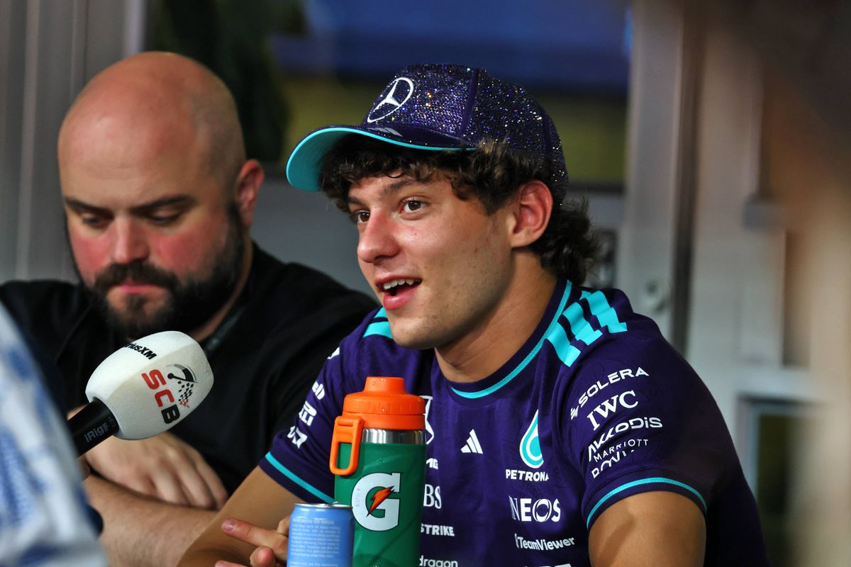 Mercedes haalt 'mislukte' upgrade alleen van Russells auto in Singapore
