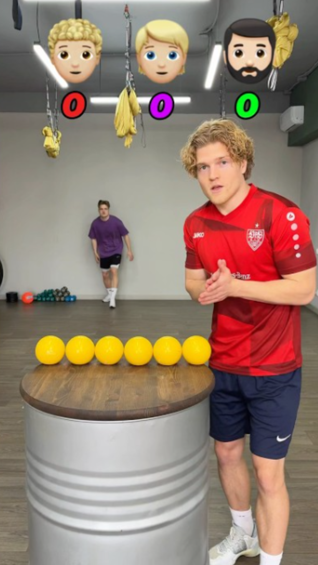 Can sleight of hand beat a runner in this surprising speed test