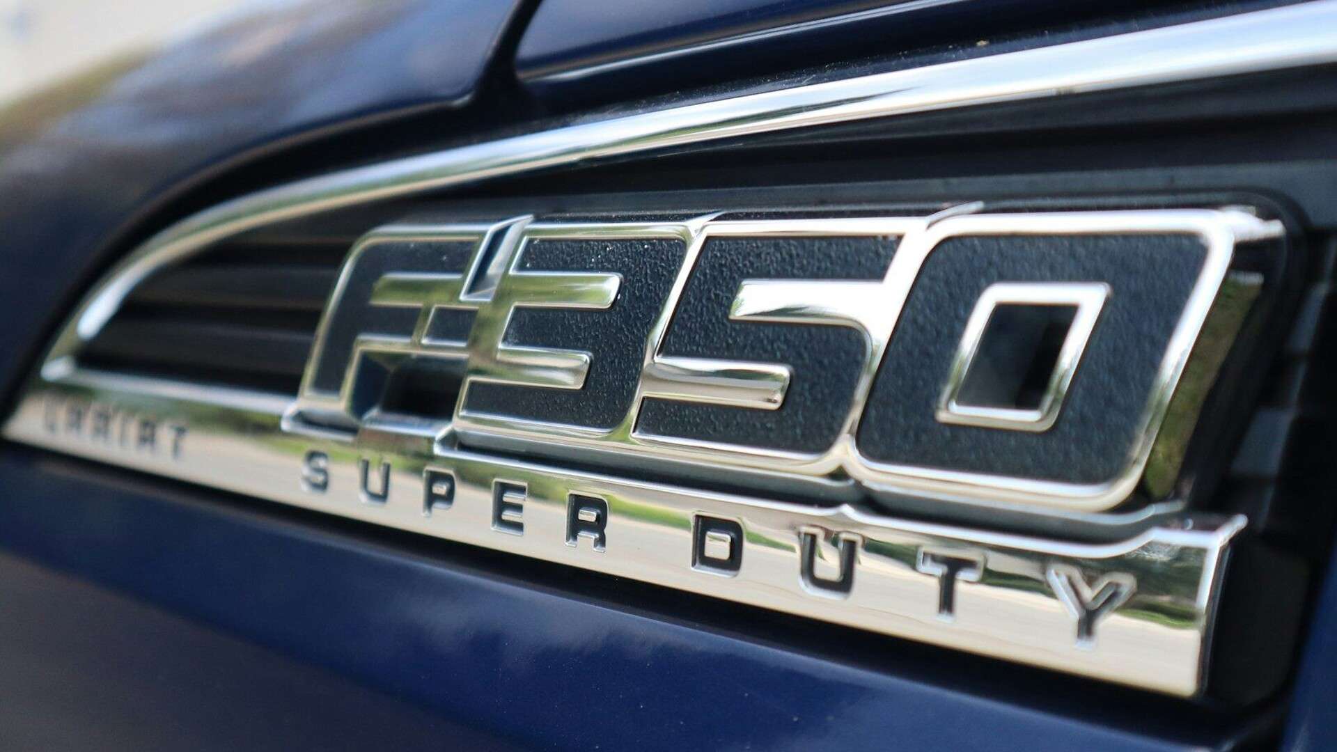 Contaminated LED chips could leave Ford’s Super Duty and Expedition ...