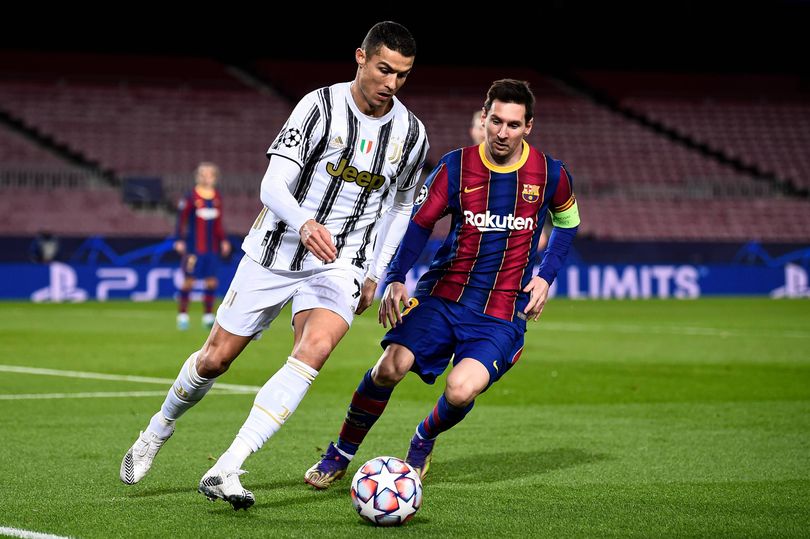 CAMP NOU, BARCELONA, SPAIN - 2020/12/08: Cristiano Ronaldo (L) of Juventus FC is challenged by Lionel Messi of FC Barcelona during the UEFA Champions League Group G football match between FC Barcelona and Juventus. Juventus FC won 3-0 over FC Barcelona. (Photo by Nicolò Campo/LightRocket via Getty Images)