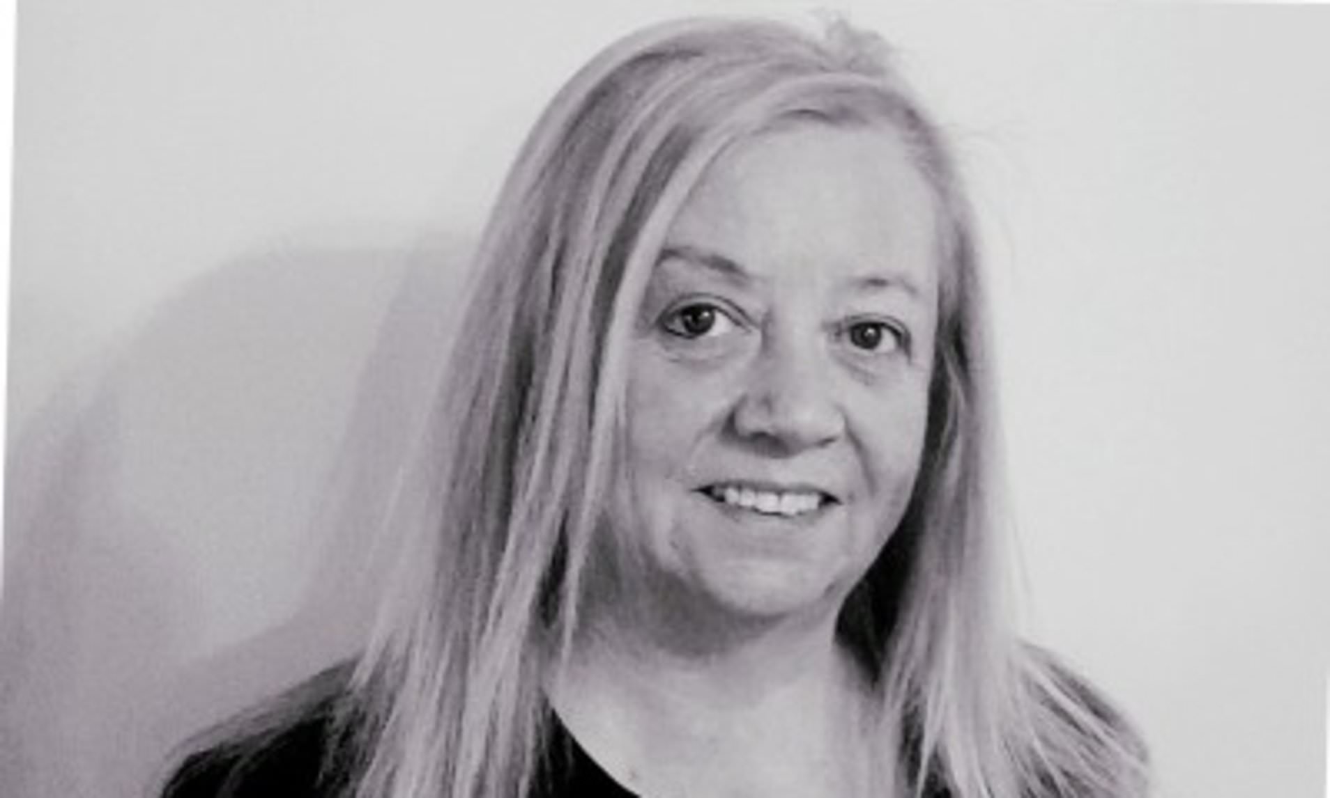 NHS pain consultant who lost her title after absence with sore knee ...