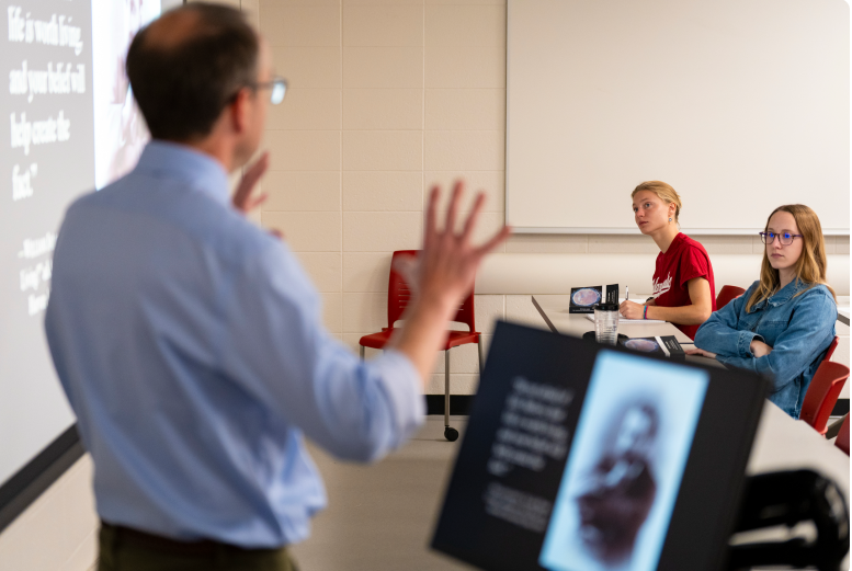 A new IU Indianapolis course helps students engage with big ideas