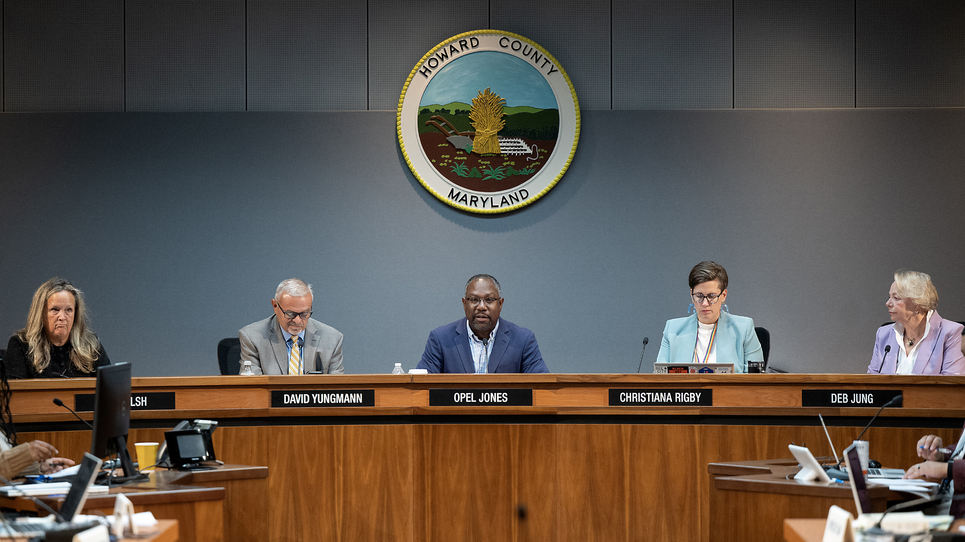 Howard council votes to extend tax credit to retired police ...