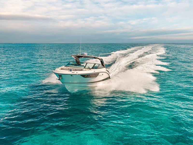 Boat test: 2026 Sea Ray SLX 360 outboard