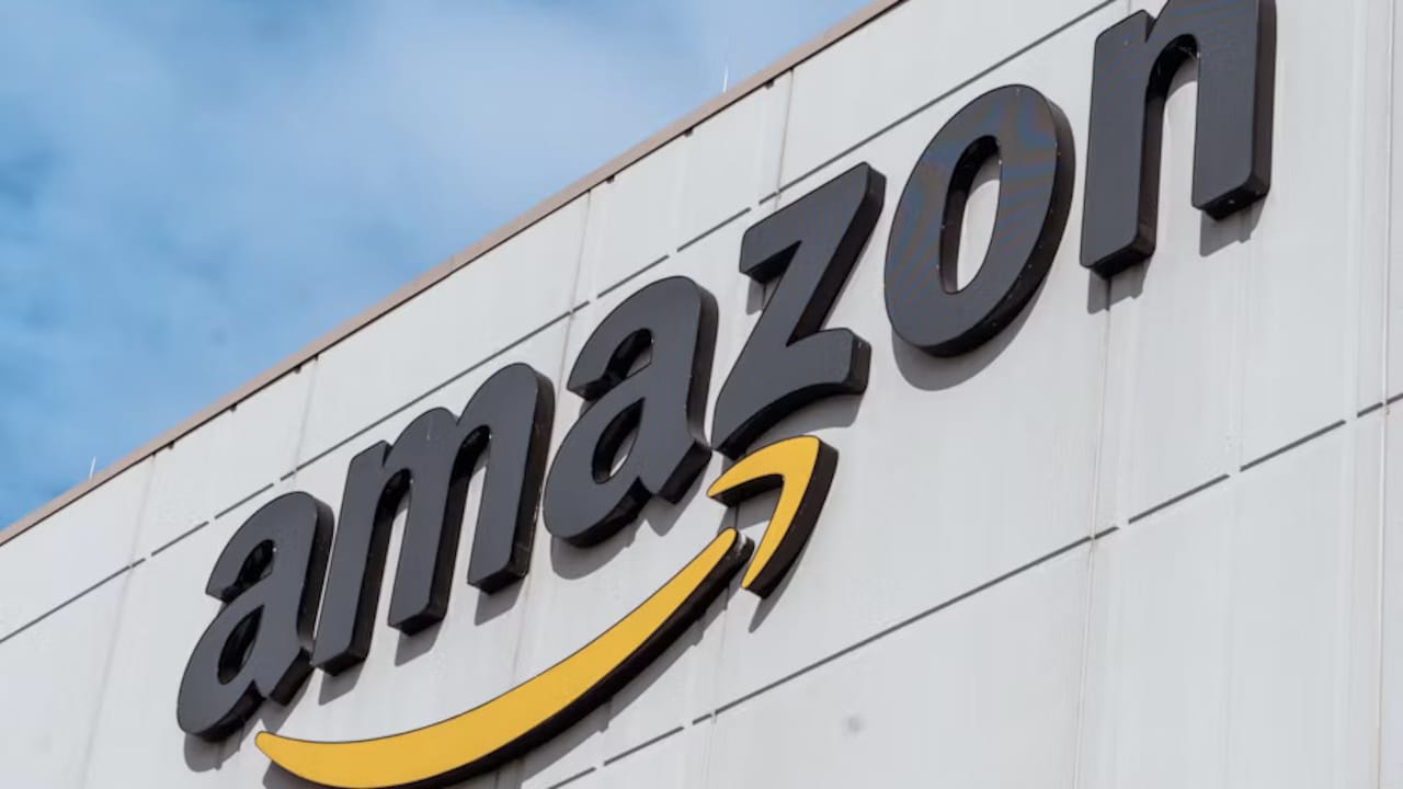 Amazon goes premium with Android-based Alexa tablets to take on iPad ...