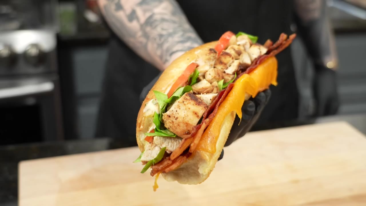I made a chicken bacon ranch sub at home - the chipotle sauce changed ...