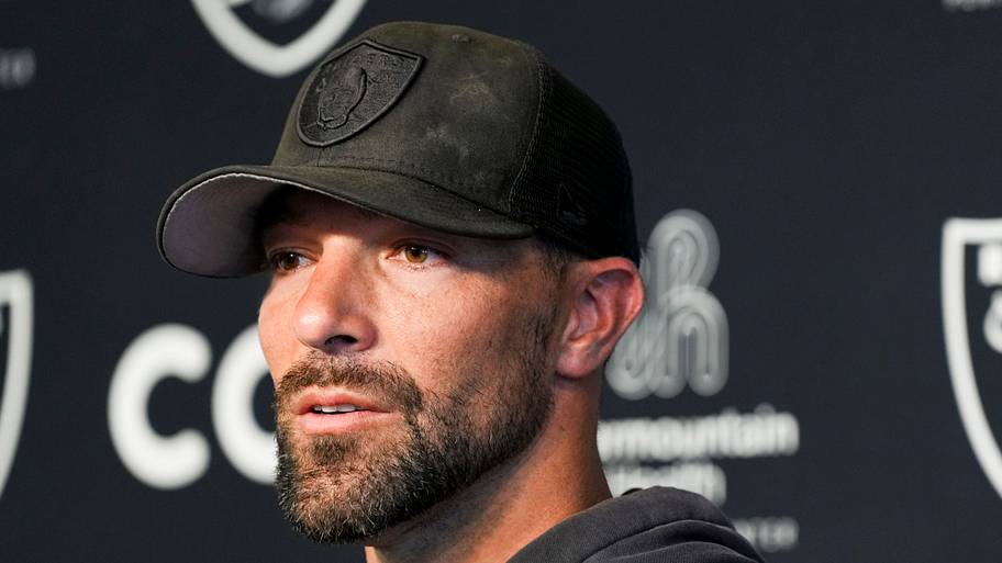 Raiders' run defense puzzle certainly won't solve itself against Patriots